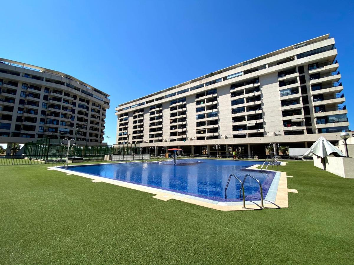 M & B Beach Apartment Валенсія Екстер'єр фото