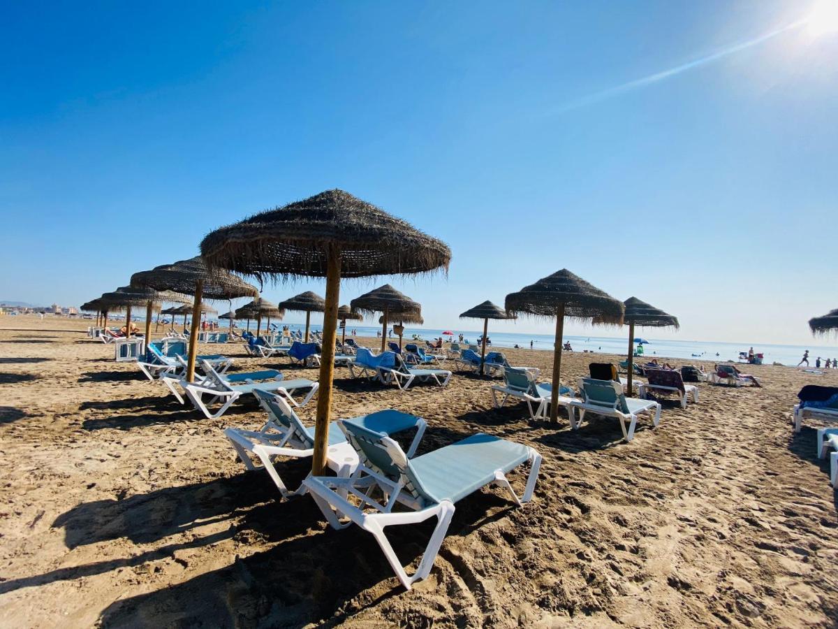 M & B Beach Apartment Валенсія Екстер'єр фото